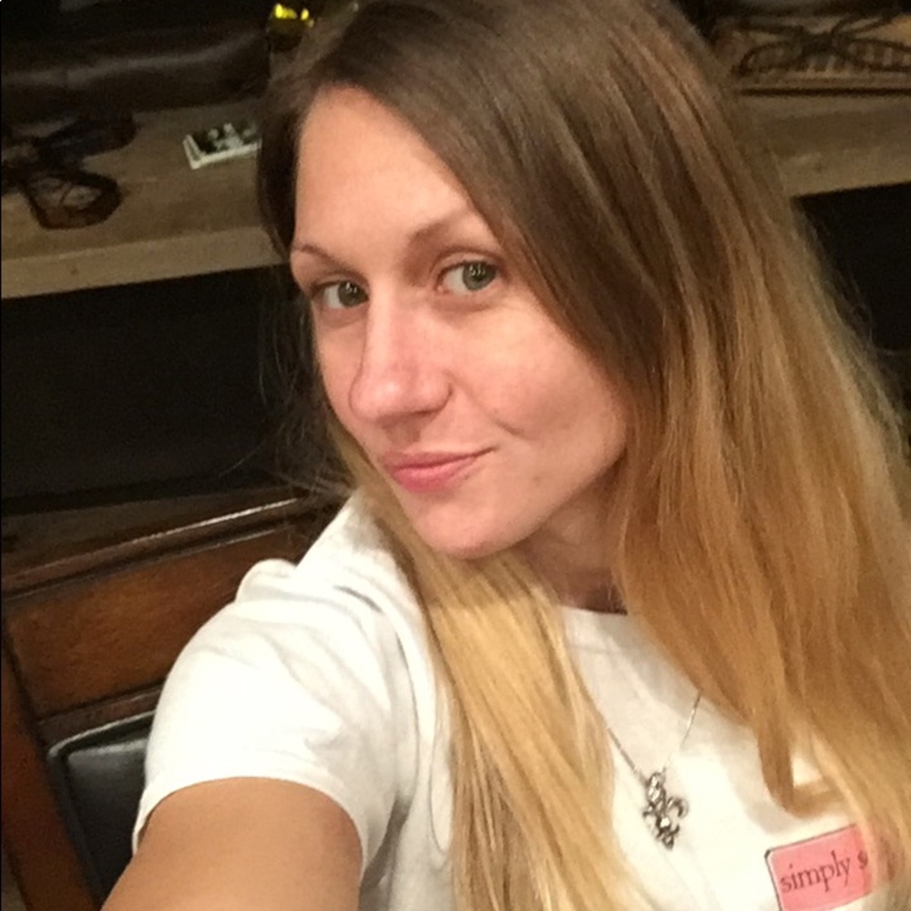 Meet your Posher, Veronica Litchfield